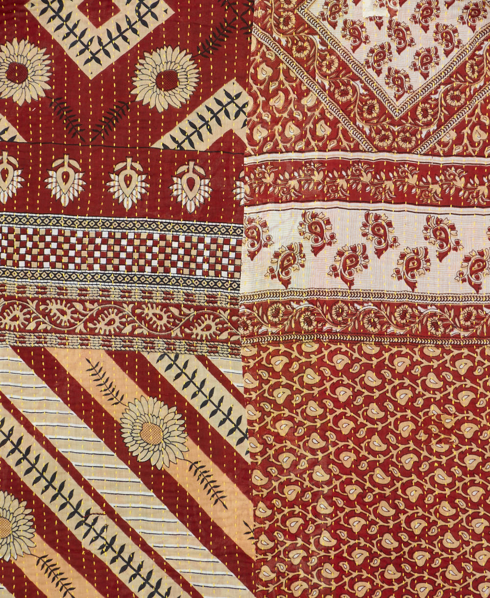Kantha quilt throw made of recycled vintage saris