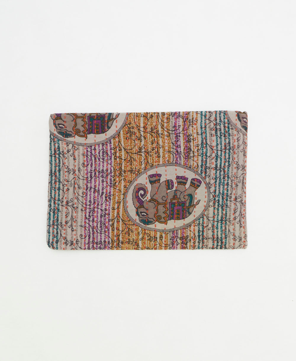 small zipper pouch