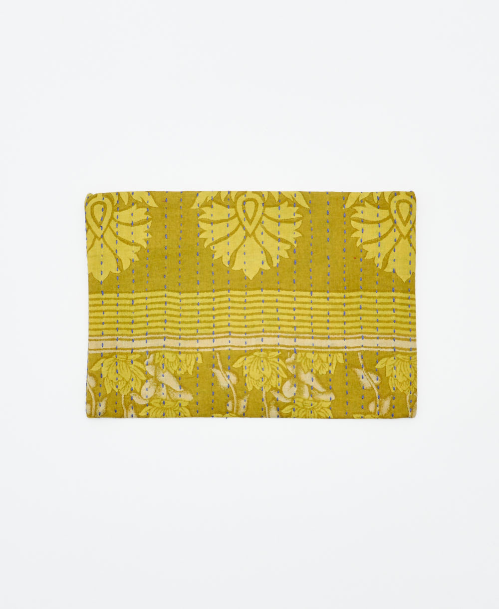 small zipper pouch