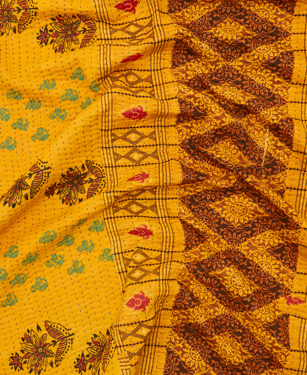 Kantha quilt throw made of recycled vintage saris