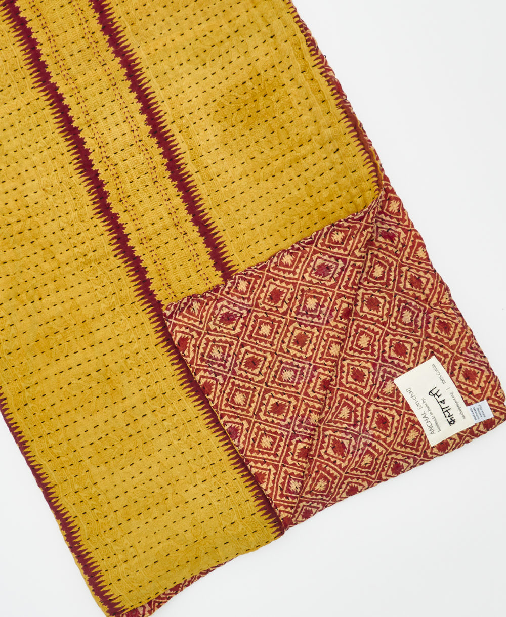 Kantha quilt throw made of recycled vintage saris