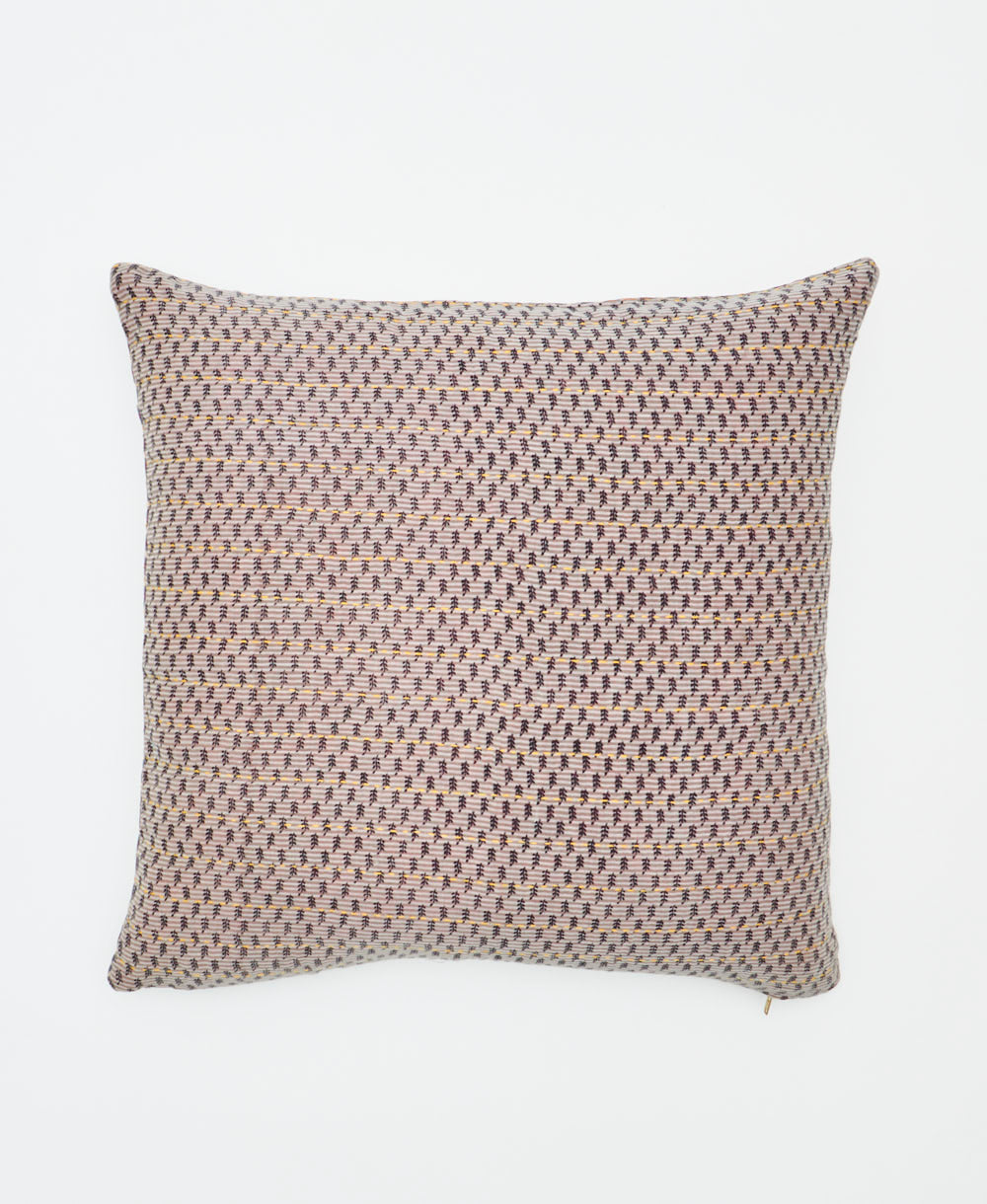 18" throw pillow