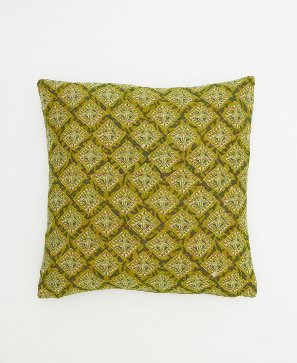 18" throw pillow