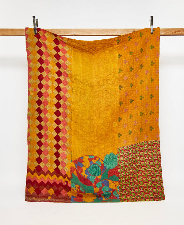Twin kantha quilt in yellow geometric pattern handmade in India
