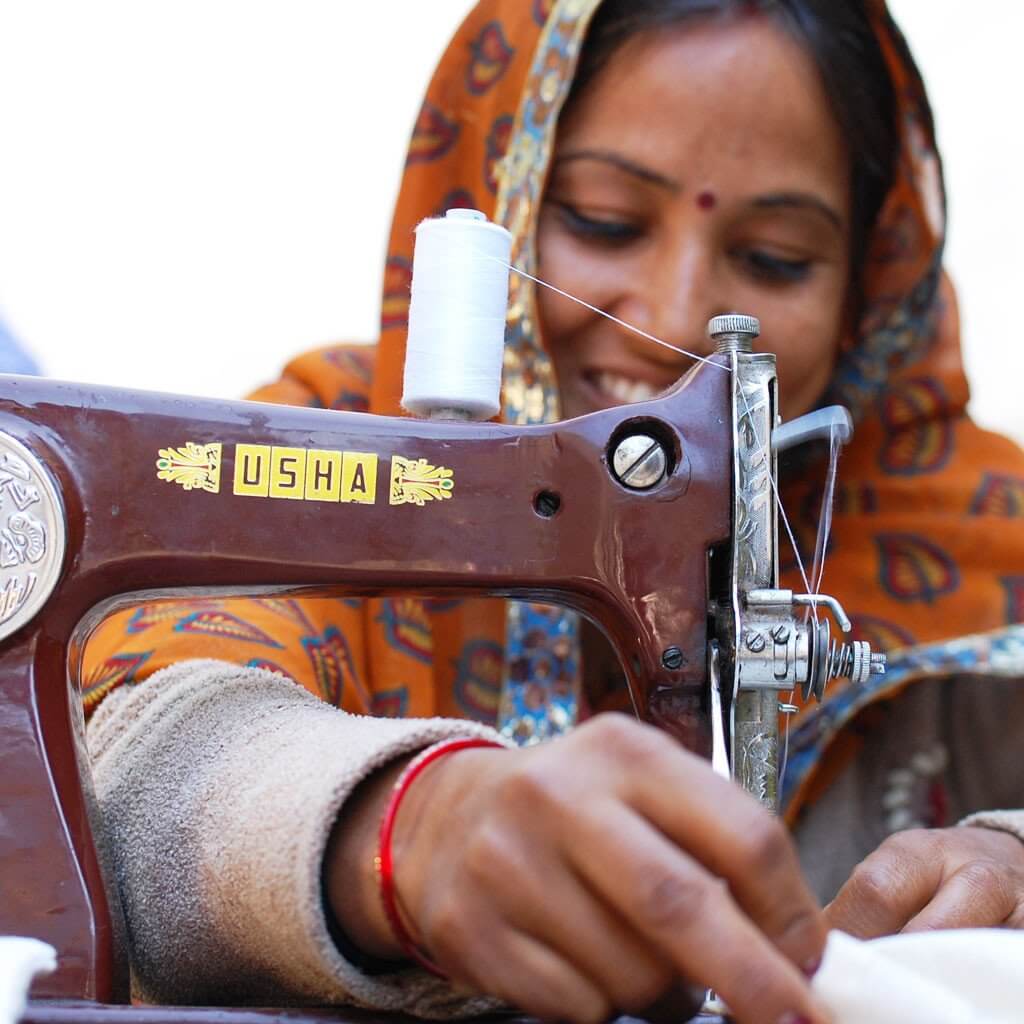 Donate to Anchal Project's programs dedicated to providing women forced into commercial sex work with alternative employment opportunities and resources.