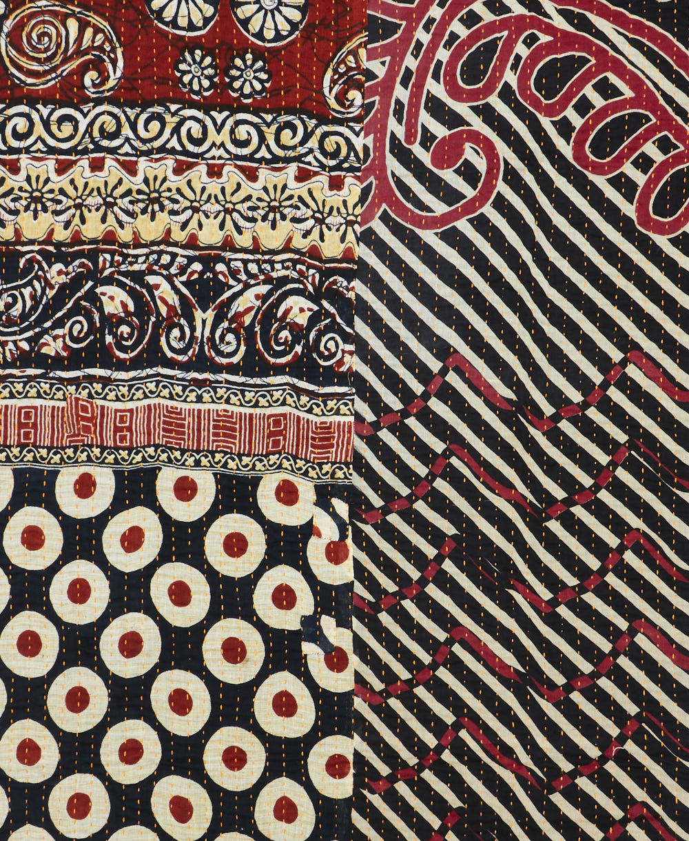 Kantha quilt throw made of recycled vintage saris