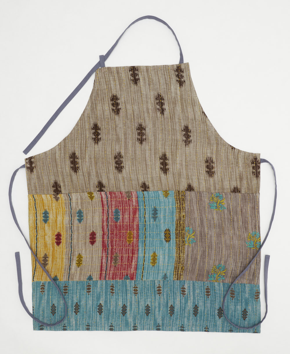 cotton bib apron with pockets & adjustable neck & waist ties handmade in India