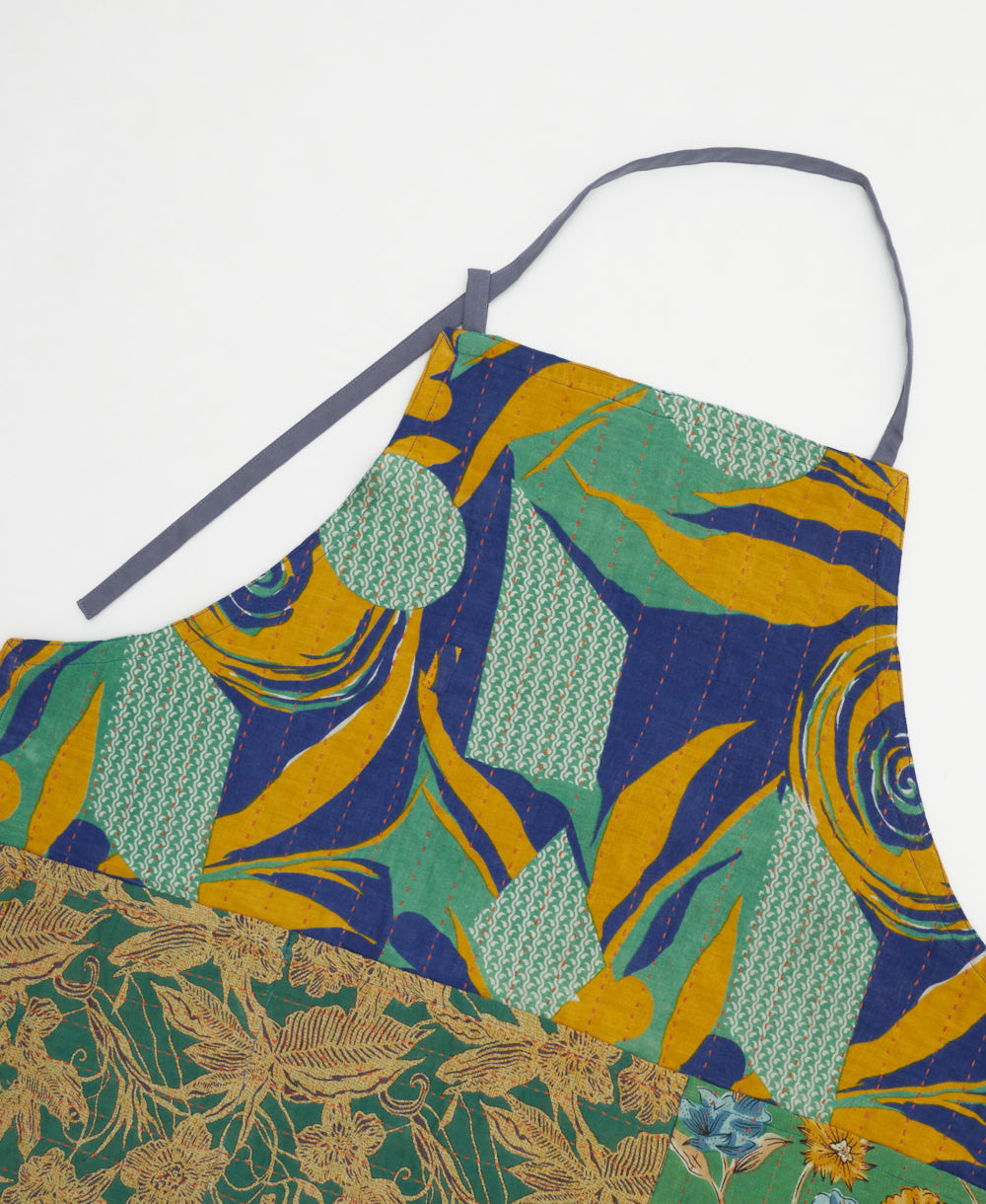 kitchen bib apron with 3 front pockets & adjustable neck and waist ties