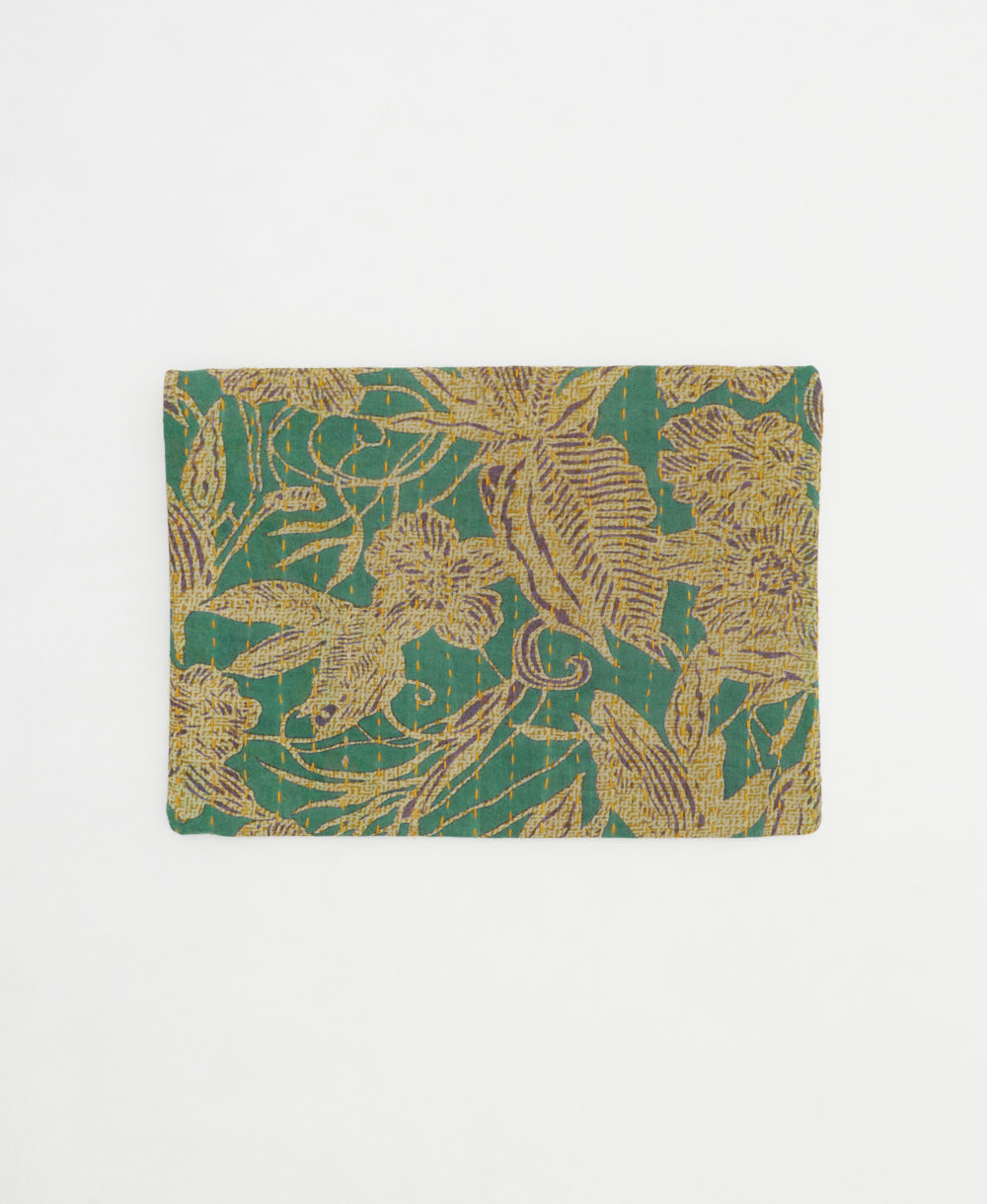 small zipper pouch