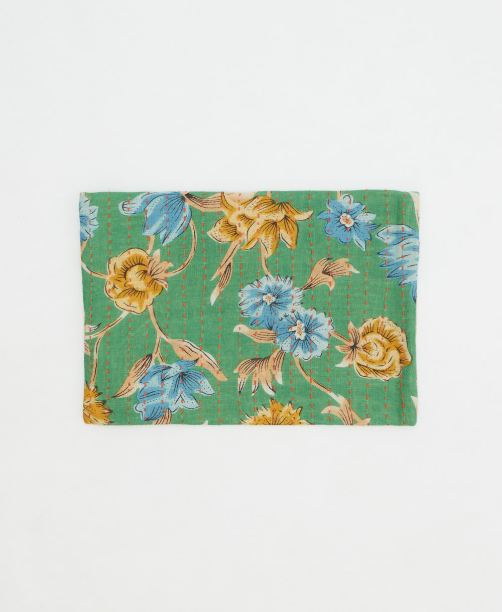 small zipper pouch