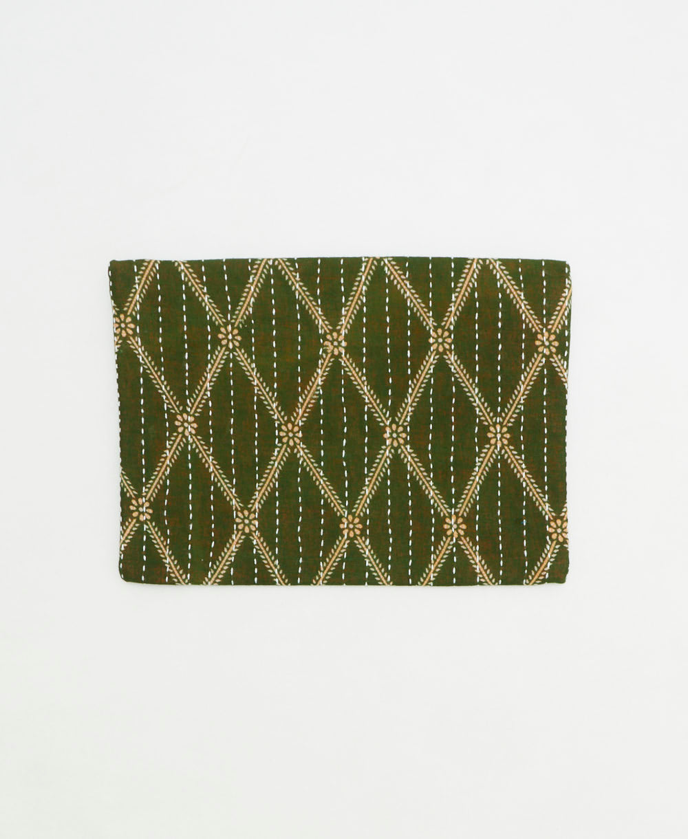small zipper pouch