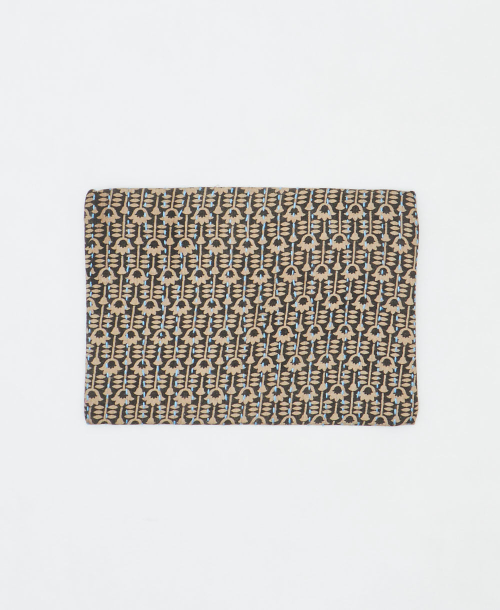small zipper pouch