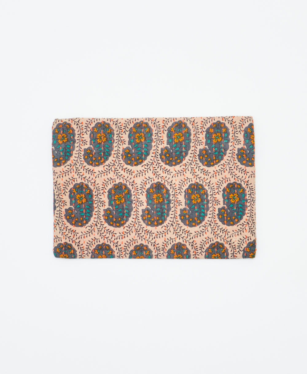 small zipper pouch