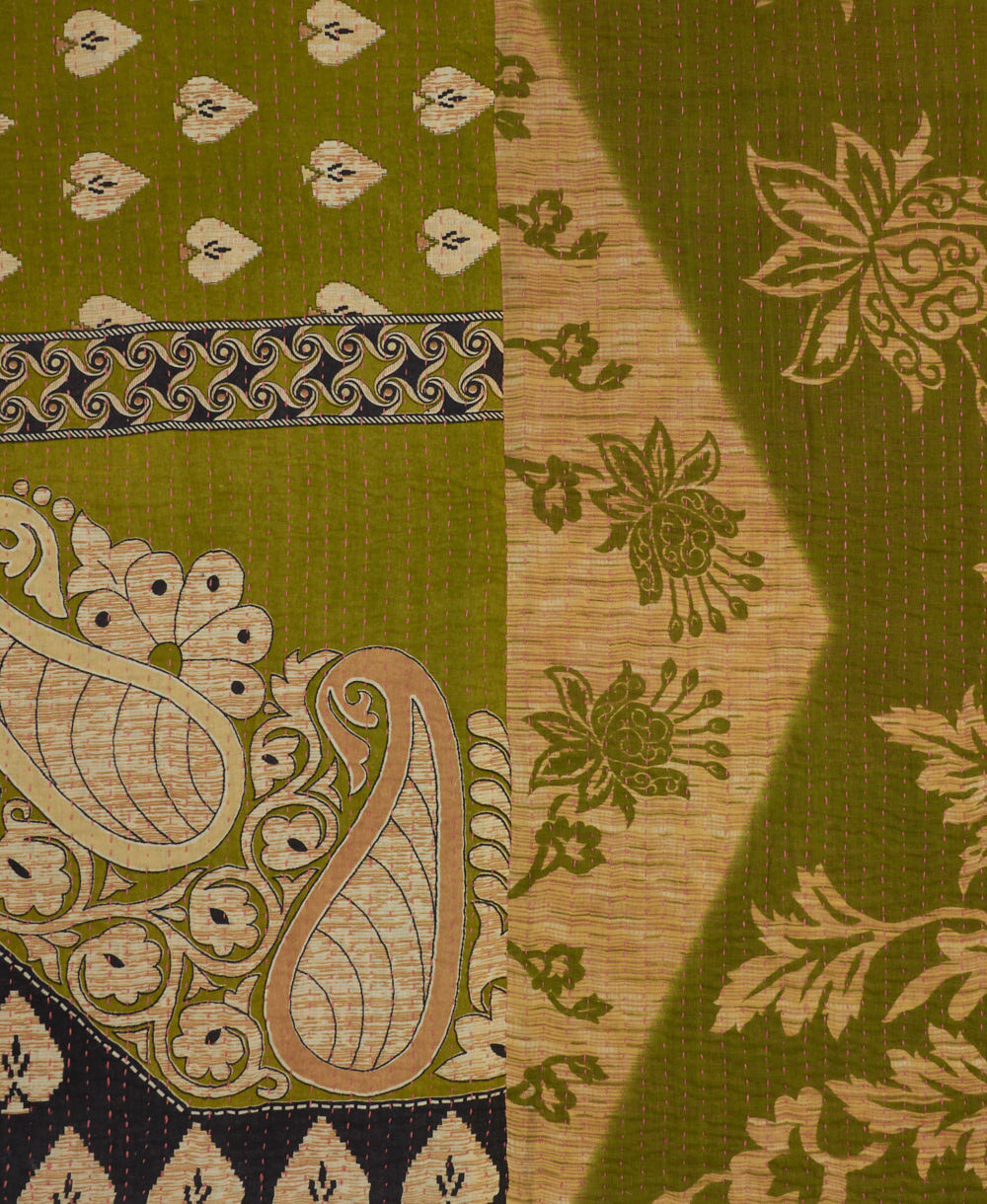 Kantha quilt throw made of recycled vintage saris