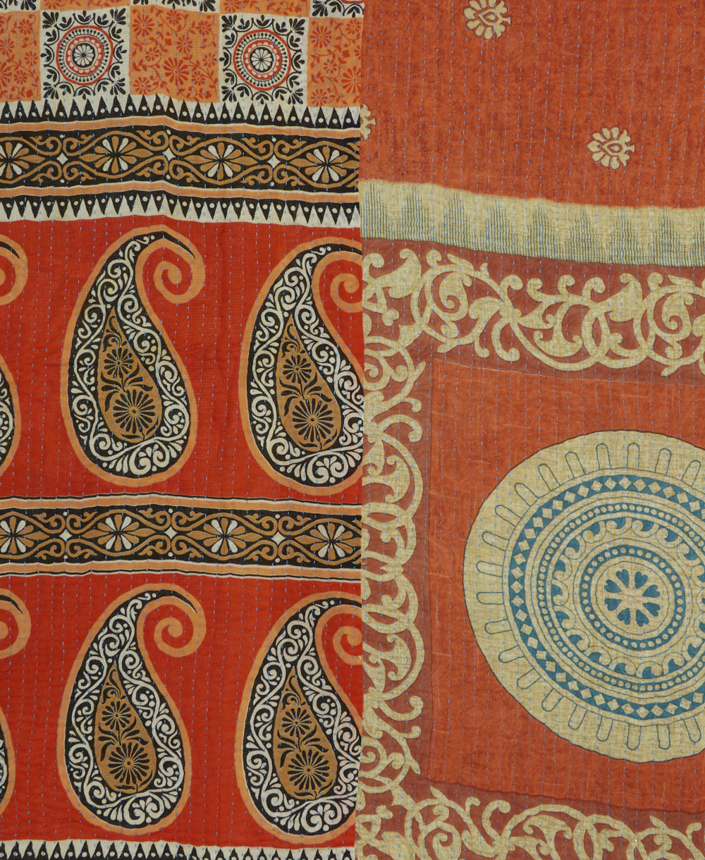 Kantha quilt throw made of recycled vintage saris