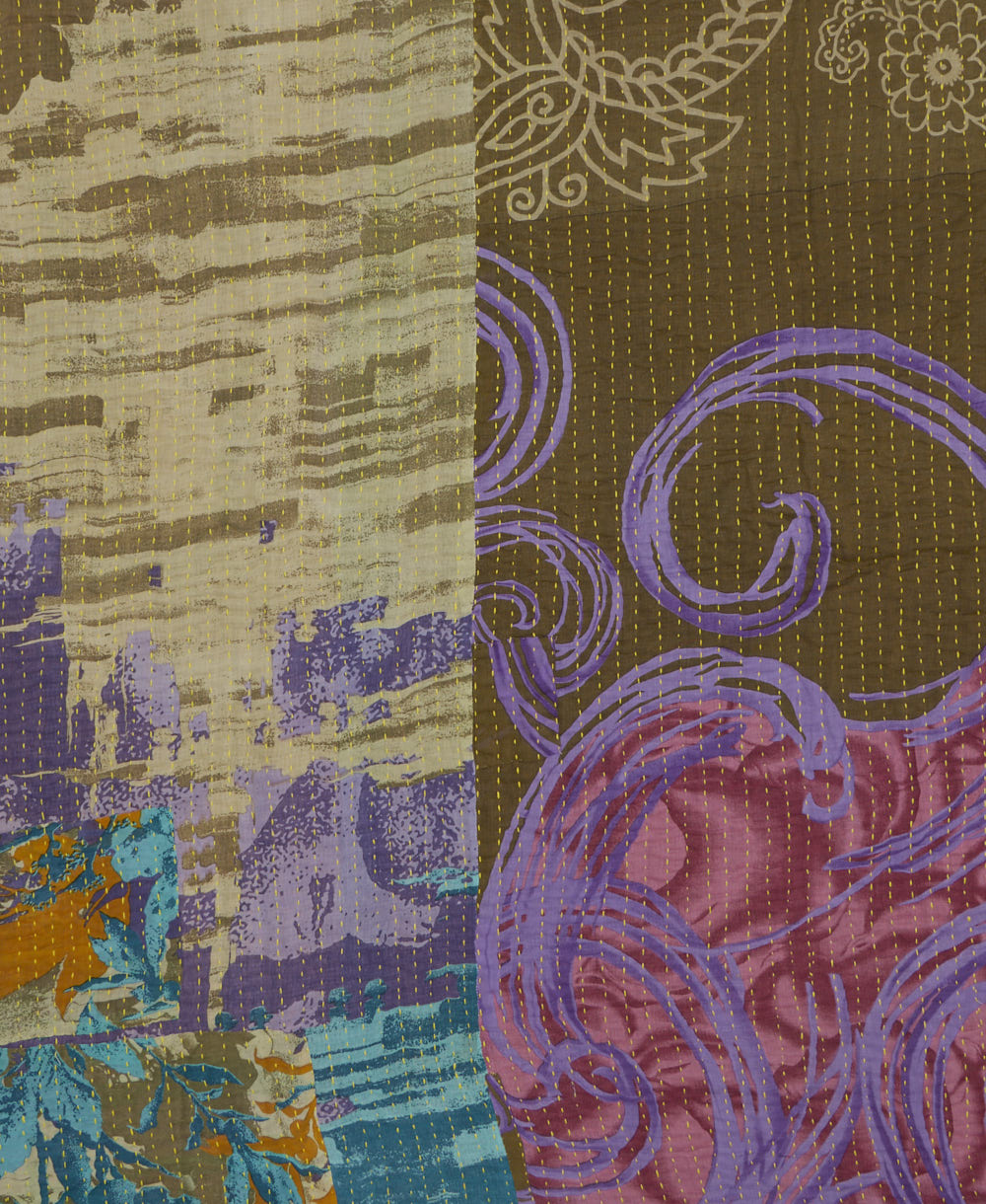 Kantha quilt throw made of recycled vintage saris