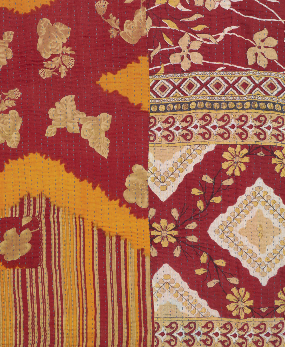 Kantha quilt throw made of recycled vintage saris