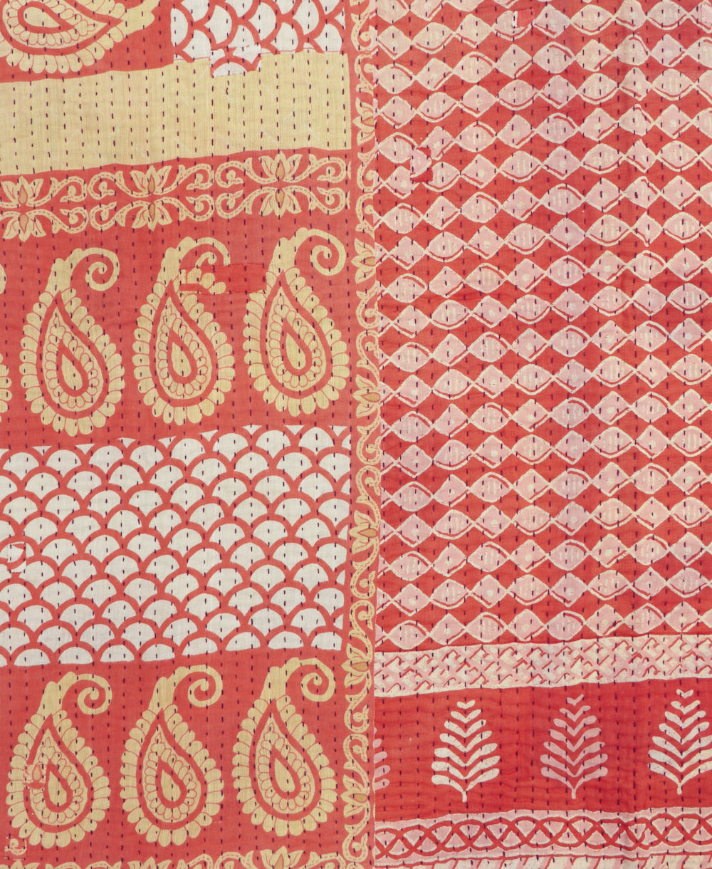 Kantha quilt throw made of recycled vintage saris