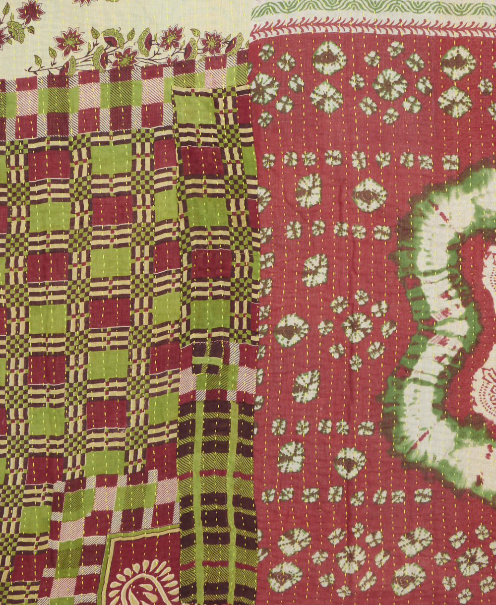 Kantha quilt throw made of recycled vintage saris