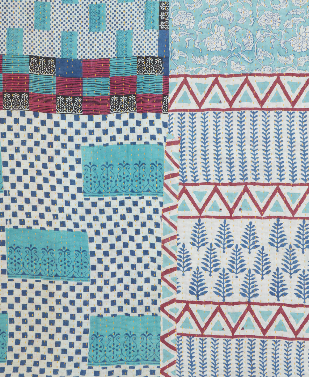 Kantha quilt throw made of recycled vintage saris