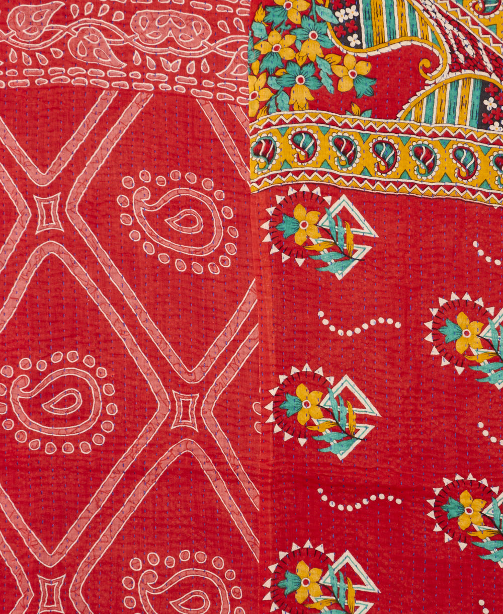 Kantha quilt throw made of recycled vintage saris