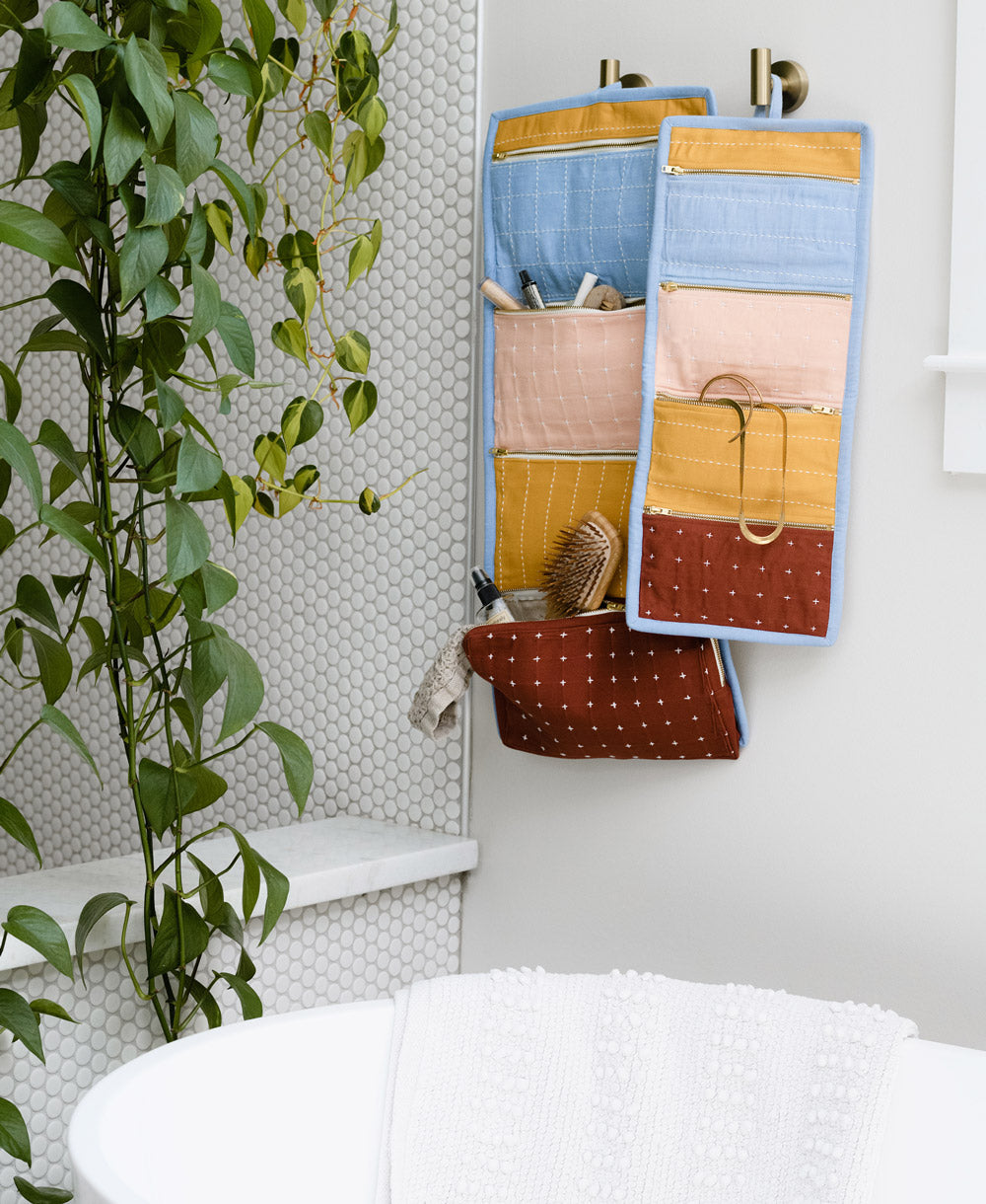 fold and hang travel organizer