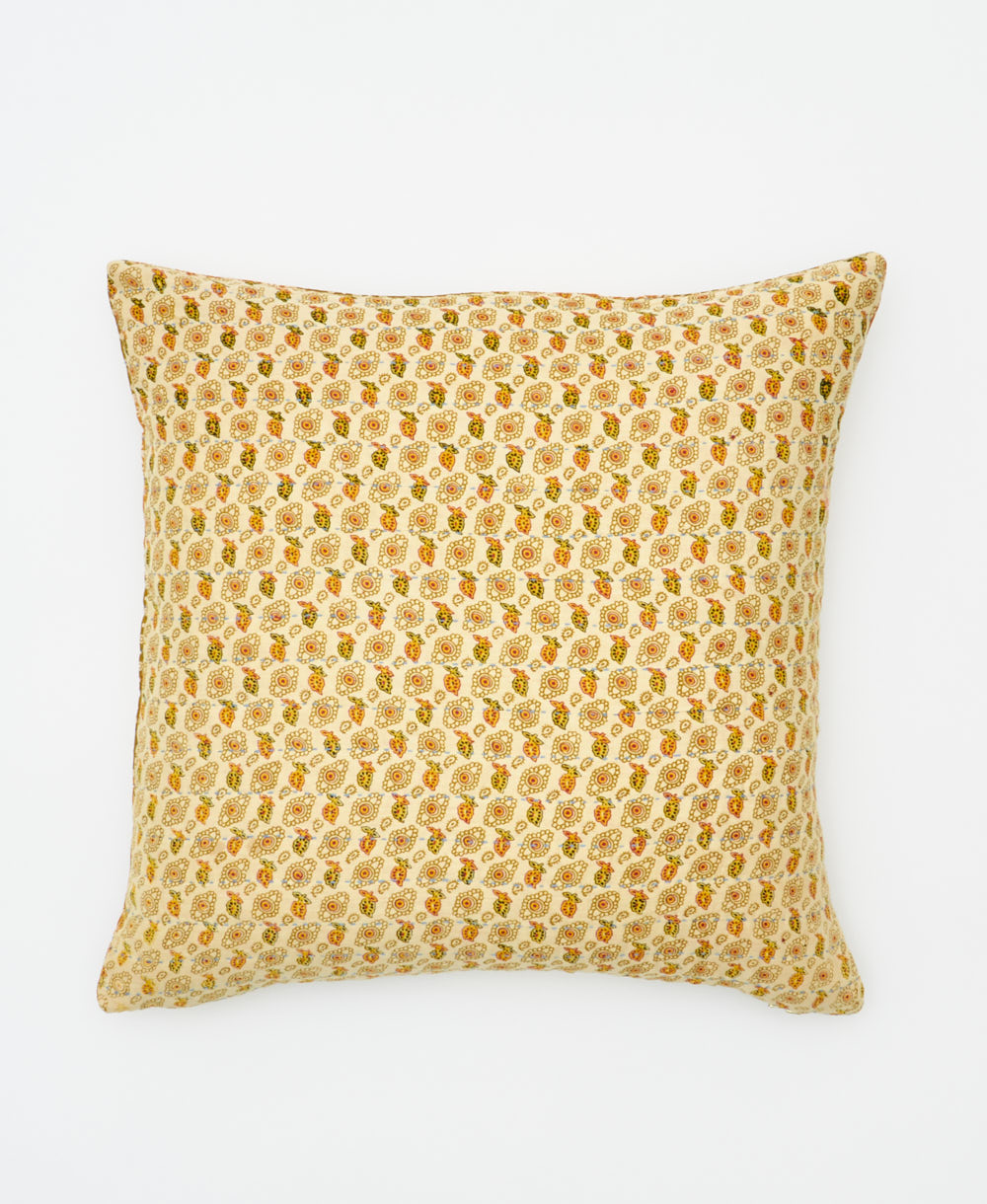 18" throw pillow