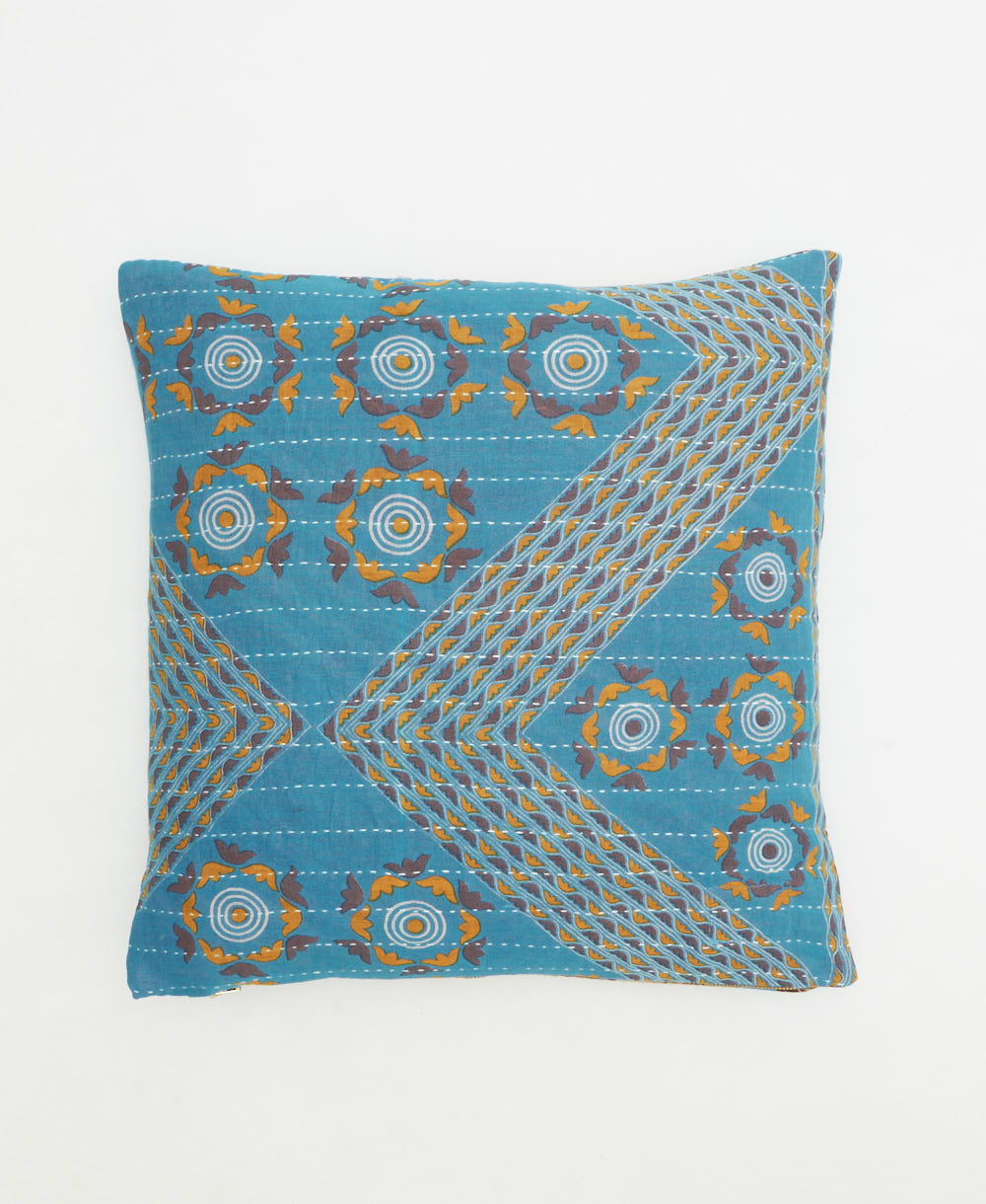 18" throw pillow